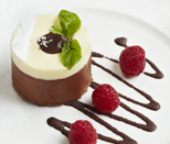 Lime and ginger curd cake with  raspberry and sugar crisps